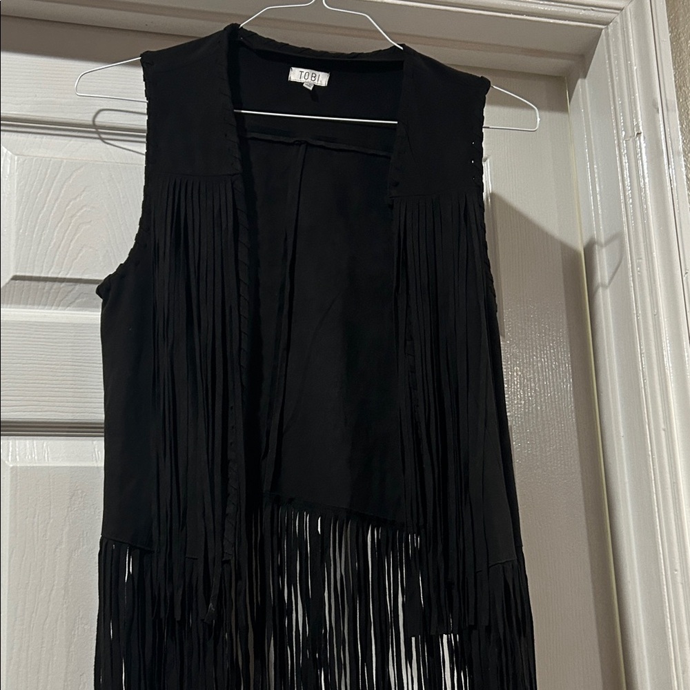 Tobi Black Faux Suede tassel vest